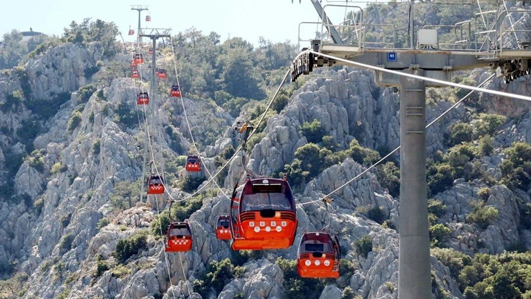 Teleferik kazasında yaralanan 4 kişi taburcu oldu