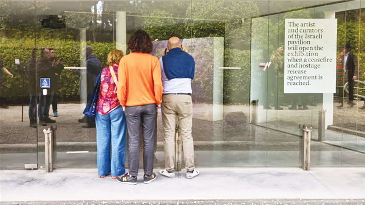 ‘Soykırım Pavyonu’nun kapısına ‘Gazze’ kilidi