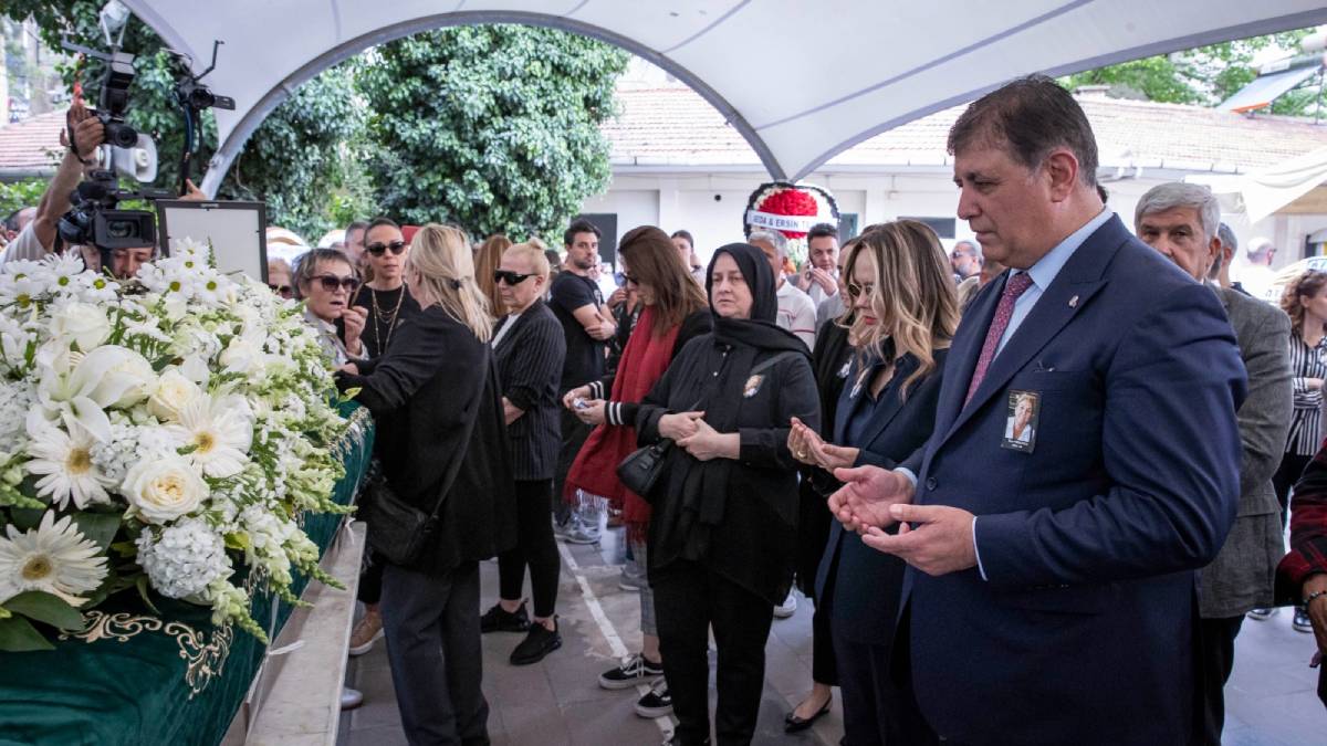 Başkan Tugay Mine Piriştina nın cenaze törenine katıldı