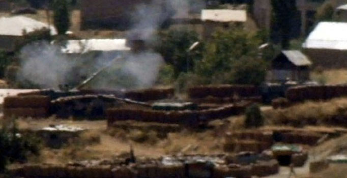 Şemdinli'de PKK'lı teröristler askeri üs bölgesine havanla saldırdı - Son dakika