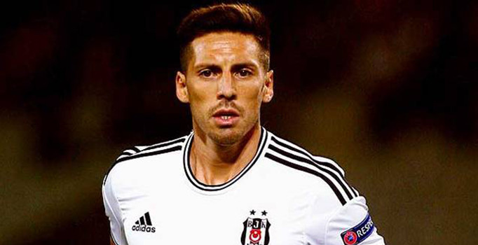 Beşiktaş'ta Jose Sosa affedildi: Akşam idmanına çıkıyor!