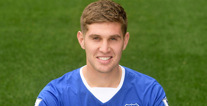 Manchester City dünyanın en pahalı ikinci savunmacısını kadrosuna kattı