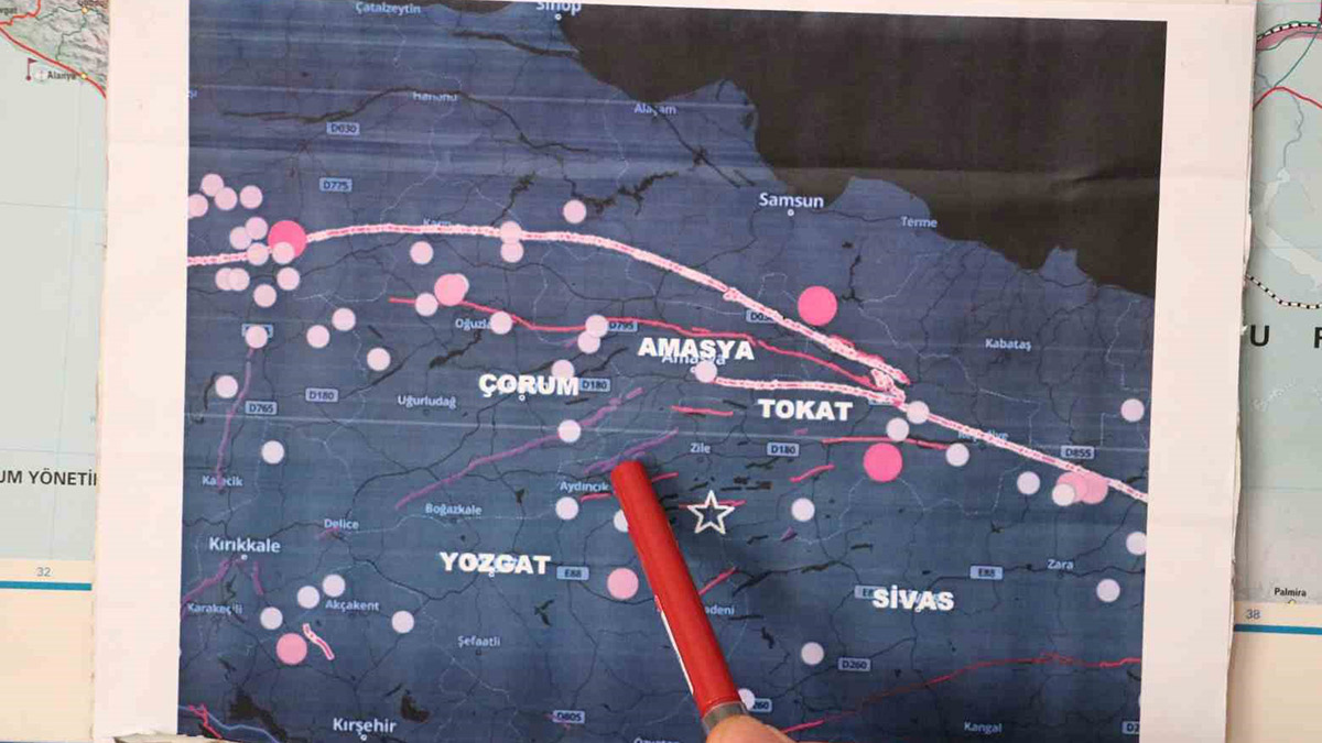 Tokat'taki art arda sarsıntıların ardından uzman isimden uyarı: 6 ve üzeri deprem olabilir