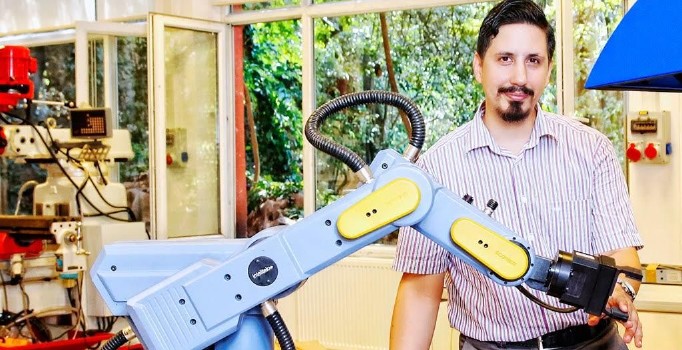 NASA'ya robot el uzattılar