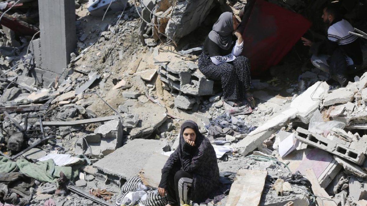 İsrail kana doymuyor Gazze'de can kaybı 34 bin 49'a çıktı
