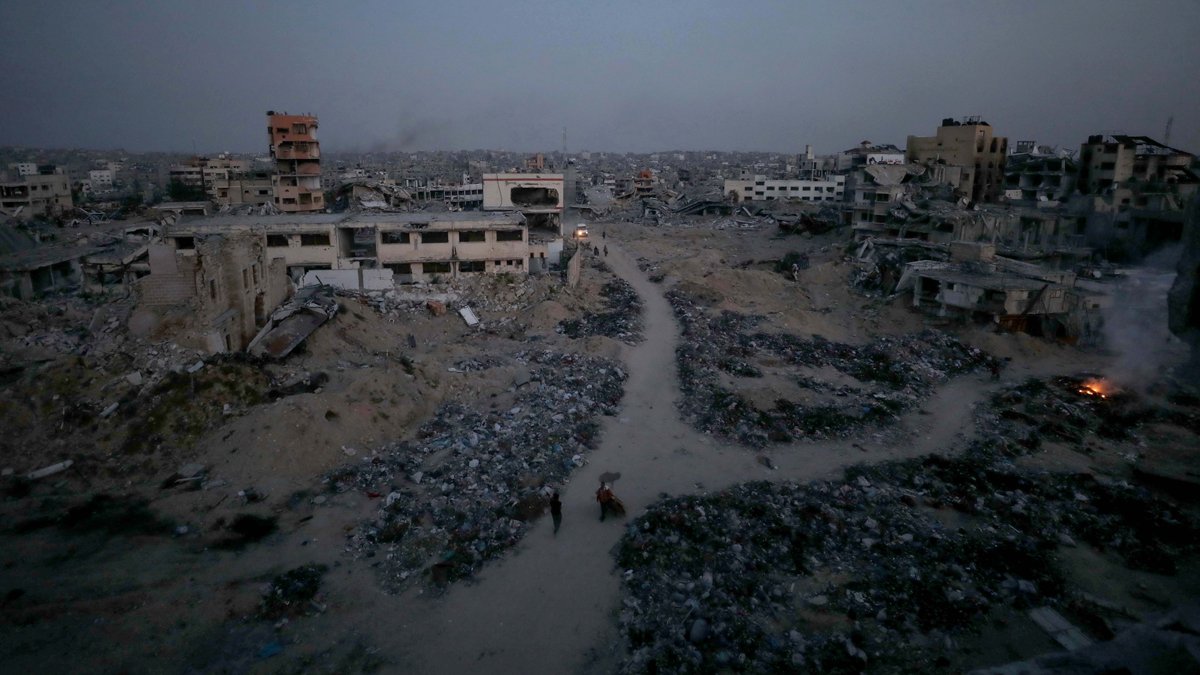 İsrail Gazze'ye yine üç koldan bomba yağdırdı: Çok sayıda ölü ve yaralı var