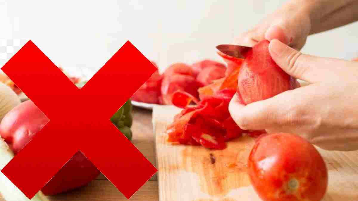 Yıllarca zararlı diye soyup attık! Domatesi kabuğuyla beraber tüketin, gençliğin sırrı kabuğunda saklıymış