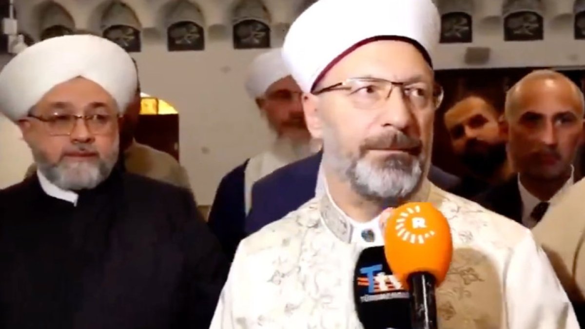 Özgeçmişinde iyi seviyede bildiği yazıyordu: Diyanet İşleri Başkanı Erbaş Arapça soruyu Türkçe'ye çevirtti