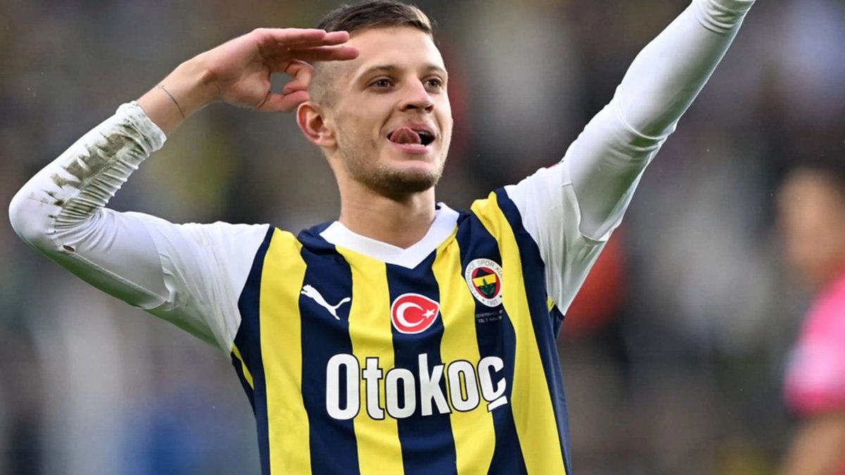 Sebastian Szymanski Fenerbahçe'ye veda ediyor İşte yeni adresi Dünya devine