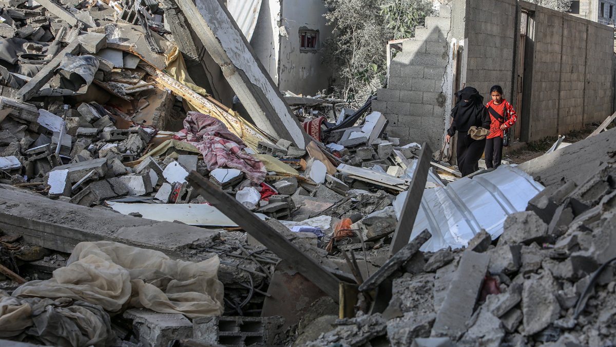 İsrail yine Refah'ı bombaladı 3 sivil öldü