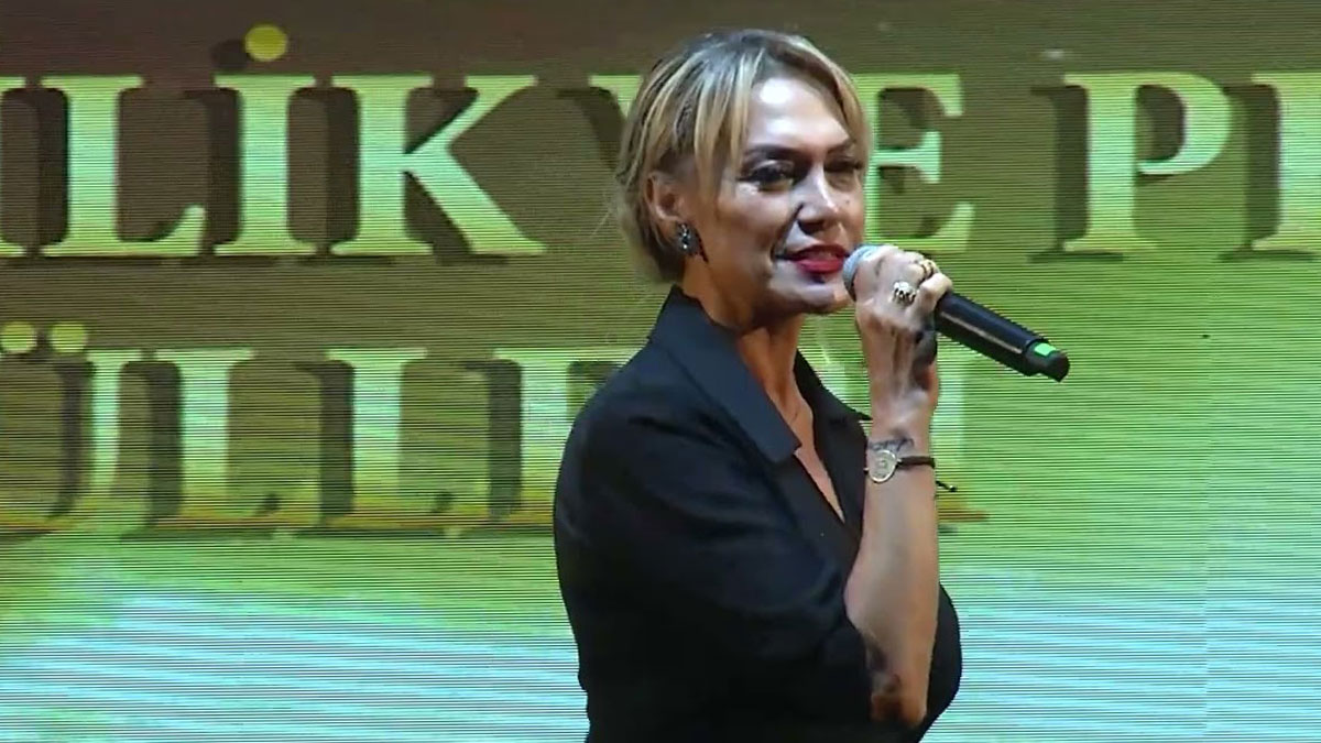 Ünlü şarkıcının o mahalleye muhtar seçildiği ortaya çıktı! 30 yıllık sanat kariyerinin ardından muhtarlık kariyerine başladı