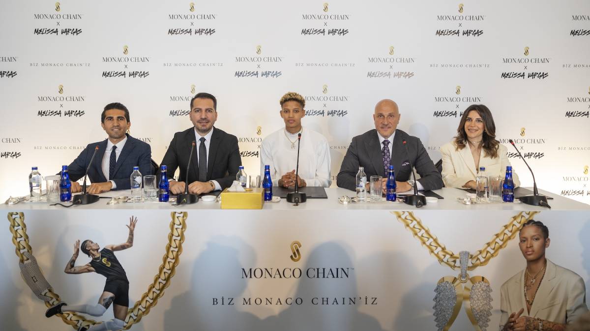 Monaco Chain by Sözer’in “altın zincir koleksiyonu”, Melissa Vargas ile uçuşa geçecek!