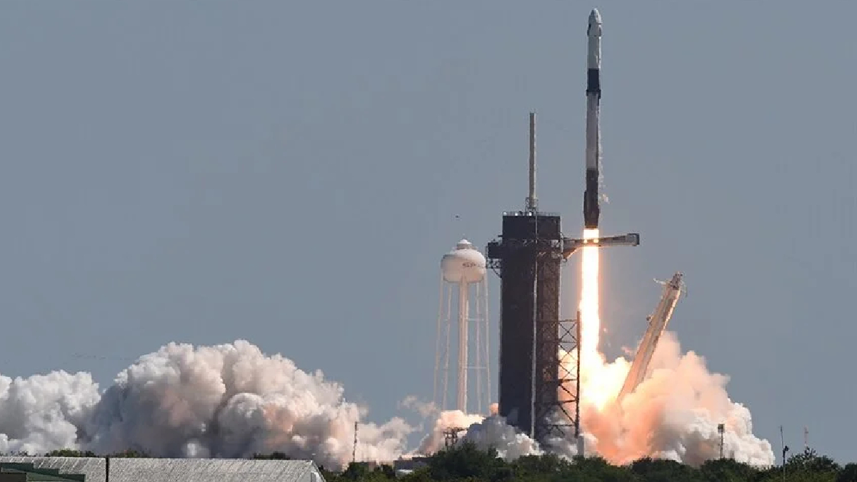 Çin’in uzay istasyonunda tarihi görev değişimi: En genç taykonotlar ulaştı