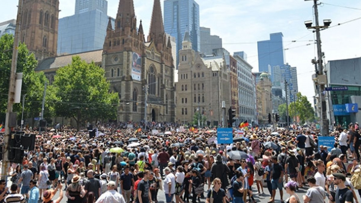 5 günde 3 cinayet olmuştu… Avustralya'da binler kadına şiddete karşı yürüdü