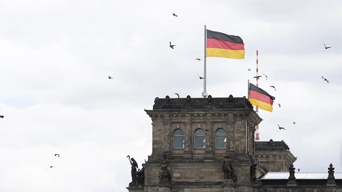 Darbe planlamaktan yargılanacaklar: Almanya’da ‘İmparatorluk Vatandaşları’nın mahkemesi başlıyor