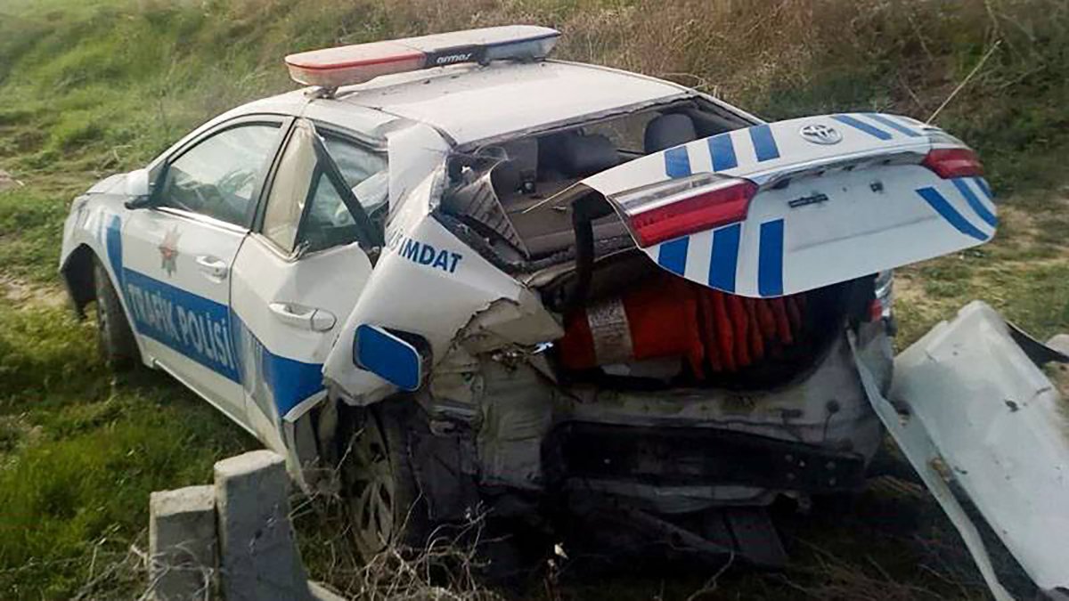 Askeri otomobil, polis aracına çarptı! Şehit ve yaralılar var