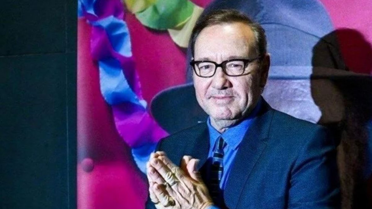 Kevin Spacey belgeseli geliyor