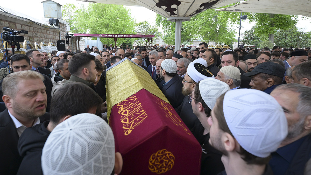 Albayrak Ailesi'nin annesi ebediyete uğurlandı