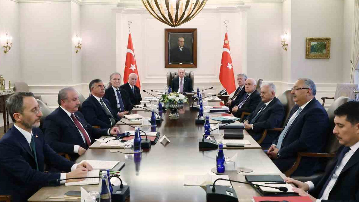 Yüksek İstişare Kurulu toplantısında 'yeni anayasa' vurgusu: 'Türkiye'nin ihtiyacı var'