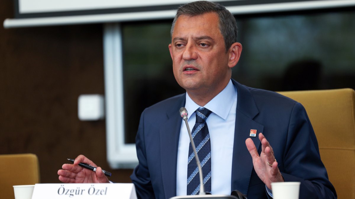 Özel'den Dünya Basın Özgürlüğü Günü mesajı