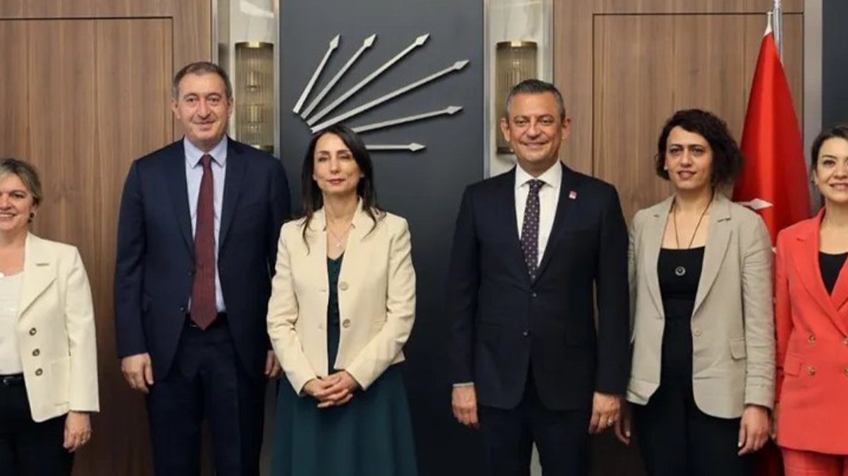 Özel'den Erdoğan ile görüşmesi sonrası ilk açıklama: Türkiye demokrasisi için önemli bir dönüm noktasıydı