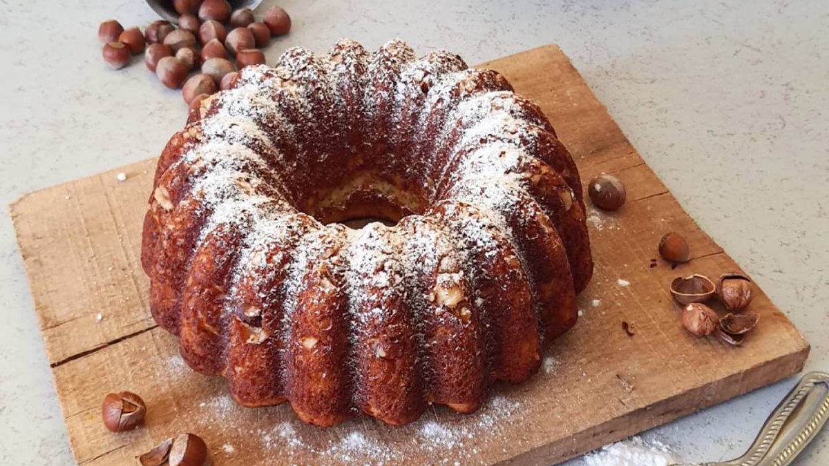 Topkek tadında kakaolu kek tarifi! Fındıkları asla dibe çökmüyor... Tadı markette satılanlarla yarışır