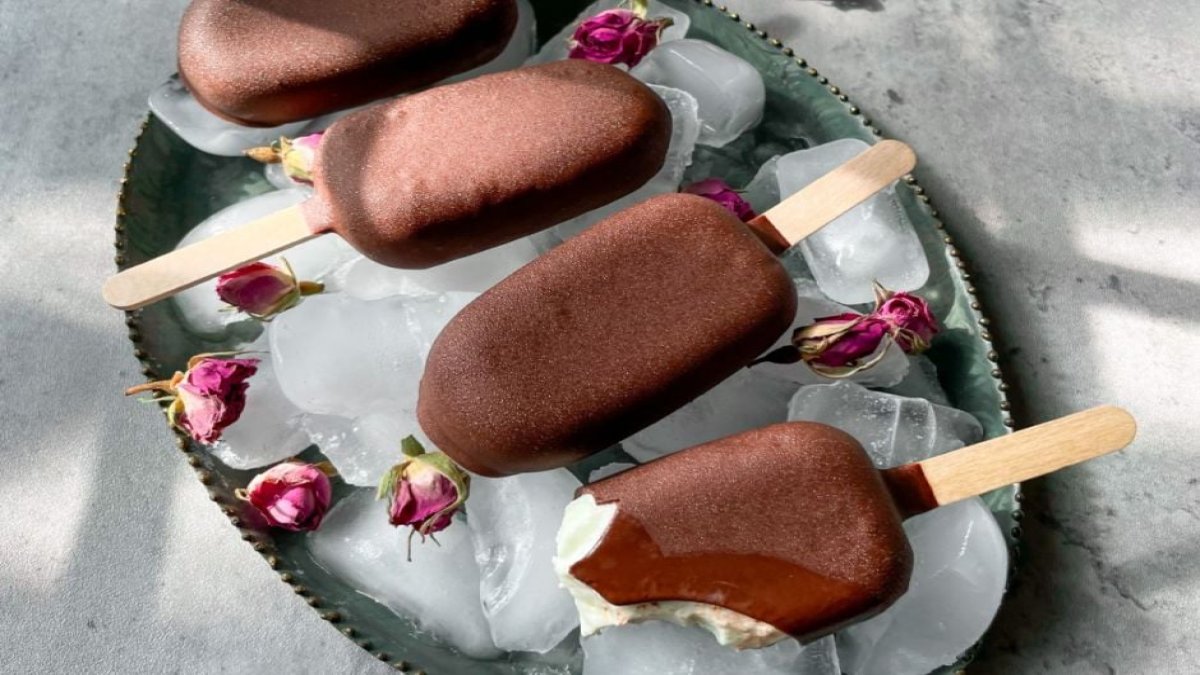 Hem ev yapımı hem de sağlıklı! Kolayca evde yapabileceğiniz dondurma tarifi