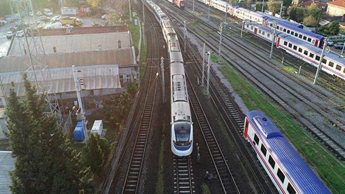 İZBAN'da seferler durduruldu