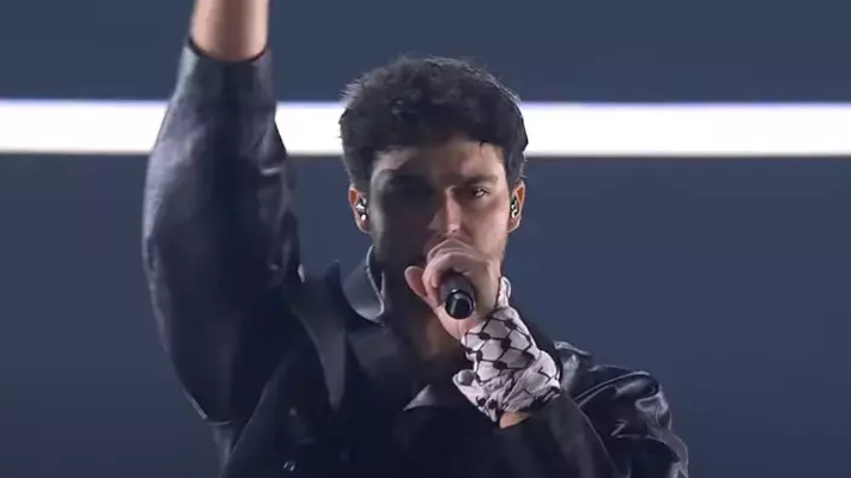 Eurovision’a Filistin ‘kefiyesiyle’ çıktı
