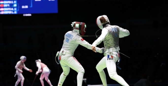 Eskrimde İrem Karamete elendi