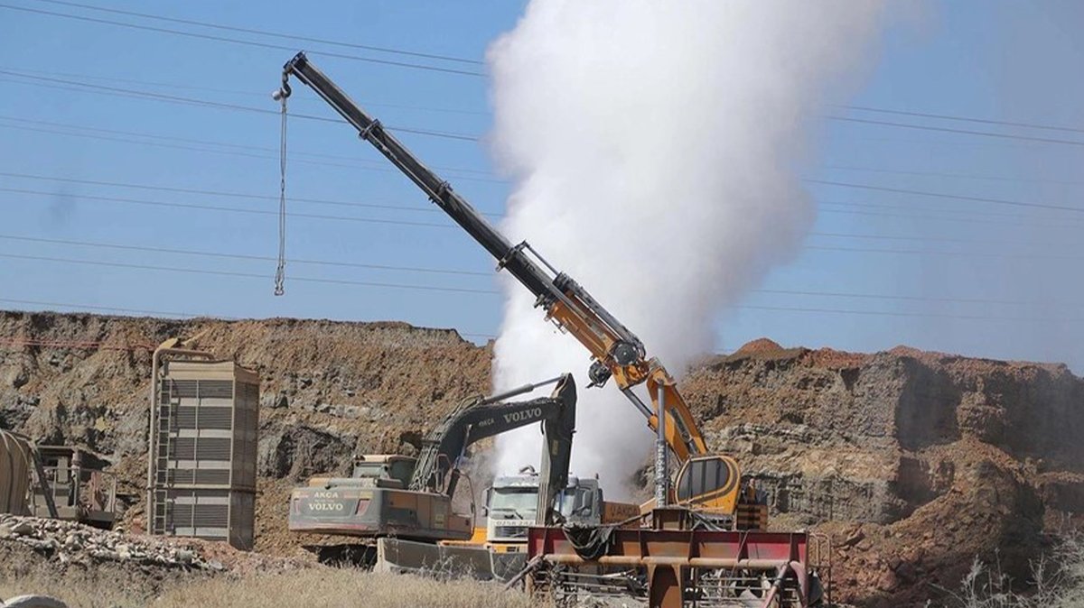 Sarayköy'de 10 gündür gaz sızıntısı var! Bölge halkı tedirgin: Savcılık bilirkişi raporu istedi