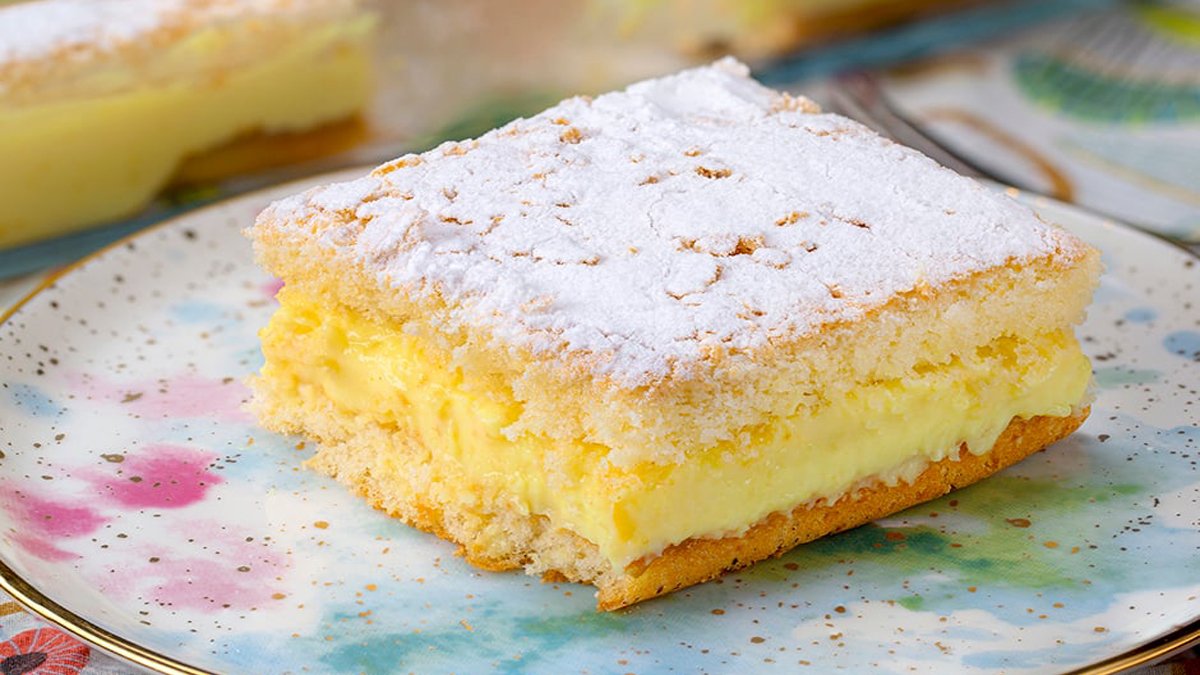Starbucks getir götürünü yapar! C vitamini deposu limon kremalı kek tarifi: Yiyen bu nasıl lezzet diyor
