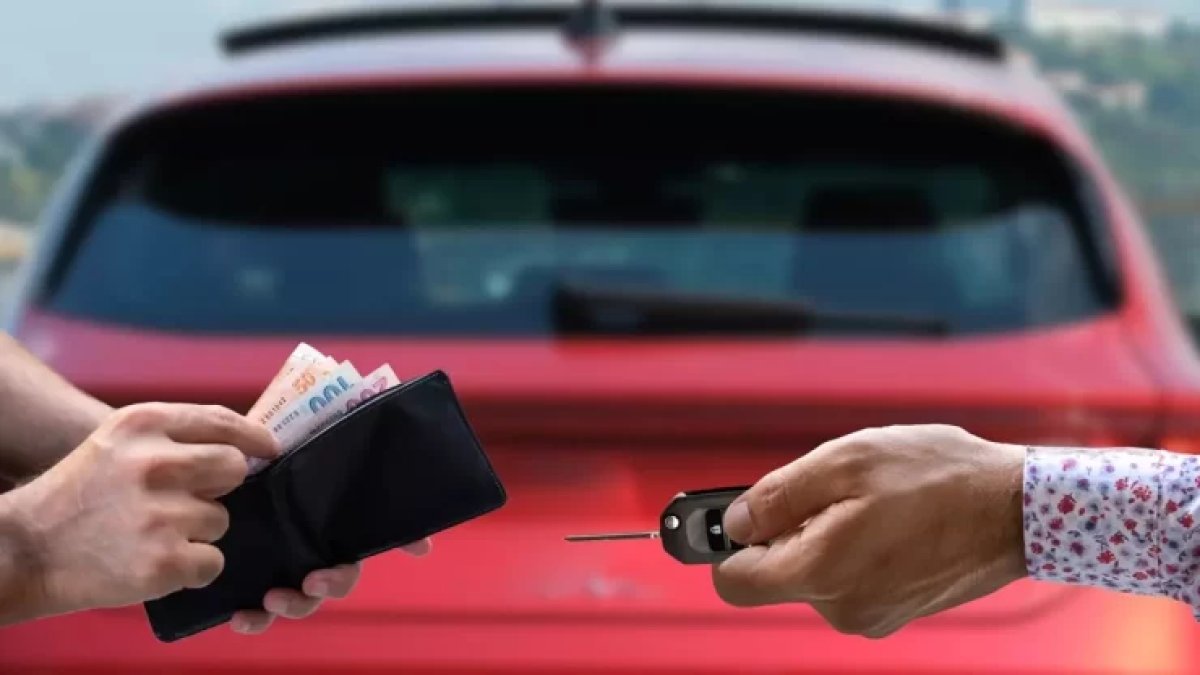 İkinci el araba alacaklar dikkat! Bu tuzak size de kurulabilir! "30 yıldır sektördeyim, böylesini ilk defa görüyorum"