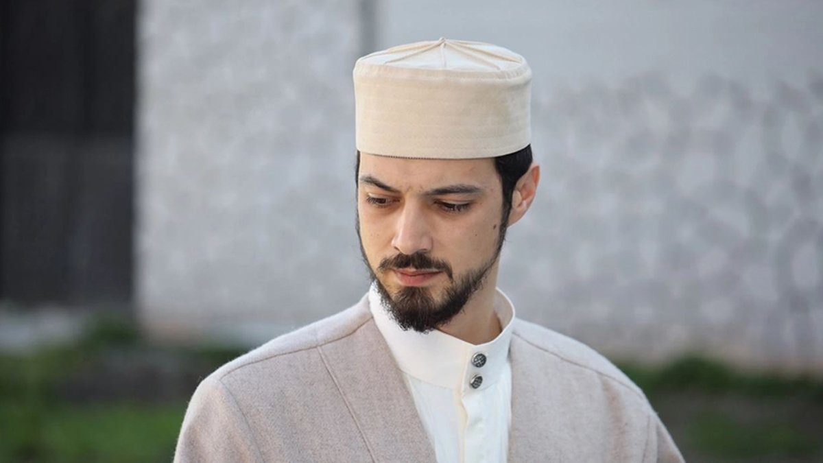 Kızıl Goncalar'da Cüneyd'in babası Vahit'i canlandıracak: Setten ilk kare geldi