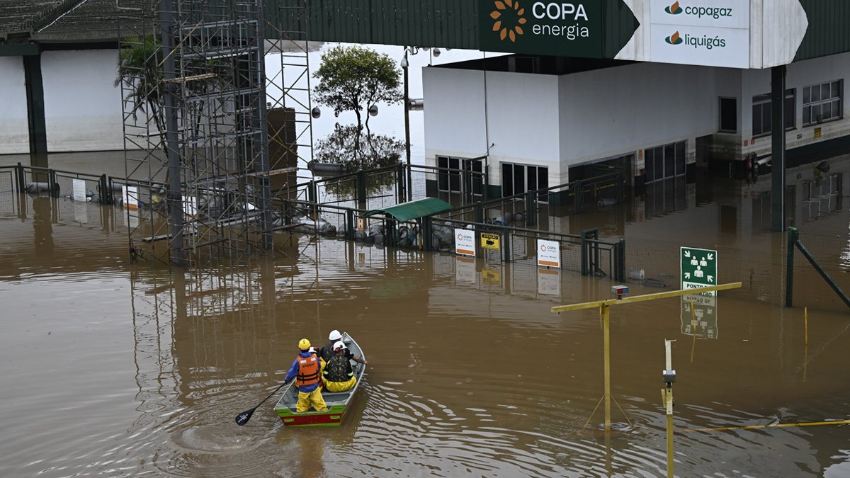 Brezilya'daki sel felaketinde can kaybı artıyor: Ölü sayısı 144 oldu