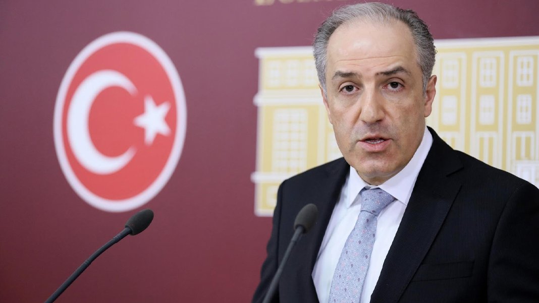 Yeneroğlu'ndan 'etki ajanlığı' düzenlemesine tepki: Türkiye'yi Putin Rusya'sına döndürme girişimi