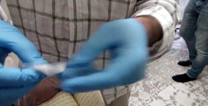 Gülen'in yeğeninin kaldığı evde özel muhafazalı; kıl, tırnak, taş ve toprak bulundu