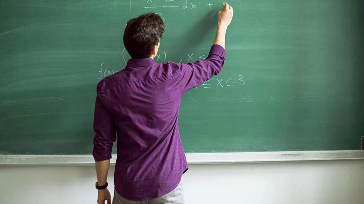 Sözleşmeli öğretmen yönetmeliğinde değişiklik: Mülakat ve KPSS puanının yüzde 50'si alınacak