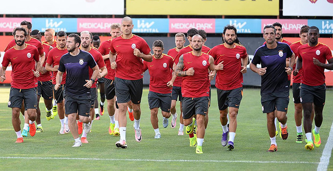 Levent Nazifoğlu Galatasaray'dan gidecek dört ismi açıkladı!