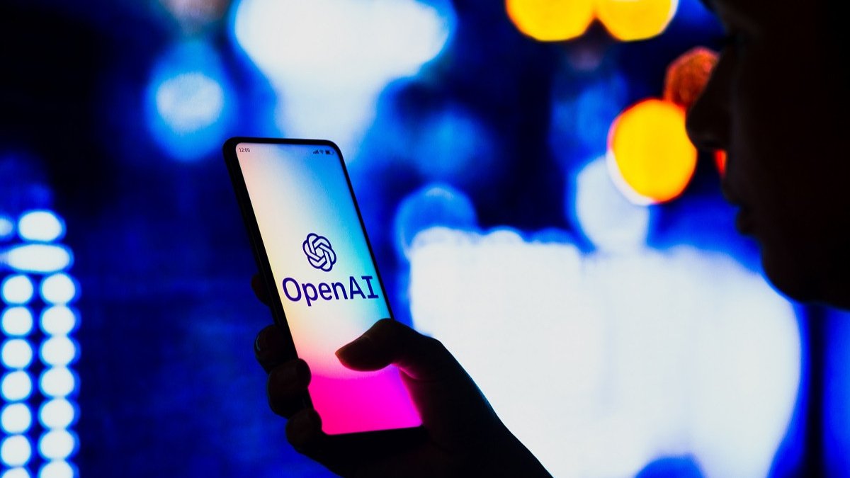 OpenAI, ChatGPT'nin yeni yapay zeka modelini duyurdu: Yüz ifadelerinden duyguları okuyabiliyor