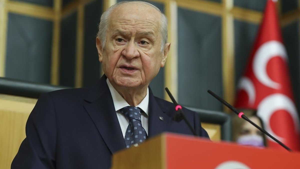 Devlet Bahçeli hastaneye kaldırıldı