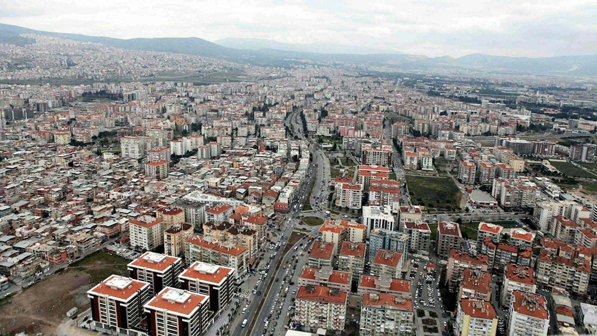 İzmir Fayı için 2 farklı senaryo: Prof. Dr. Sümer: 6'nın üzerinde deprem üretebilecek 25'e yakın fay var