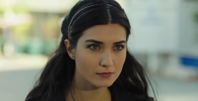 Tuba Büyüküstün yeni filminde eşi Onur Saylak’ın annesi oldu