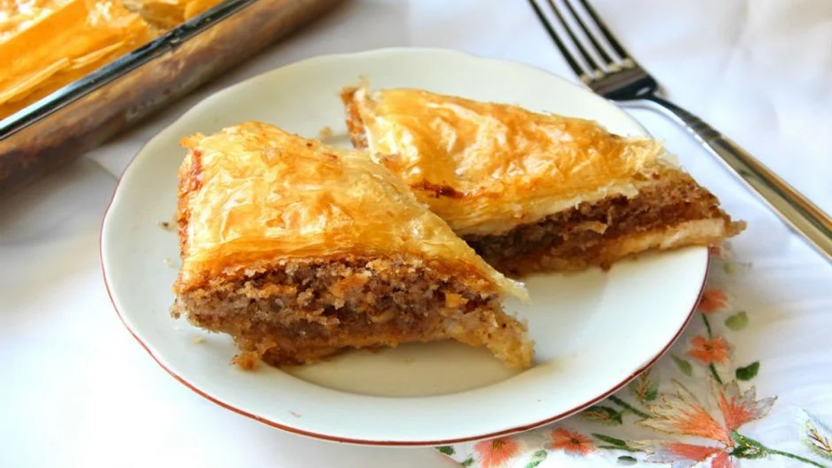 İşte kekli baklava tarifi! Bayramda hazır alan pişman olur: Bir lokma alan tarifini almak için dil döküyor
