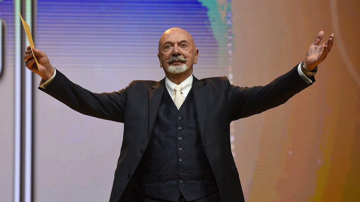 Sunucu Erkan Yolaç hayatını kaybetti