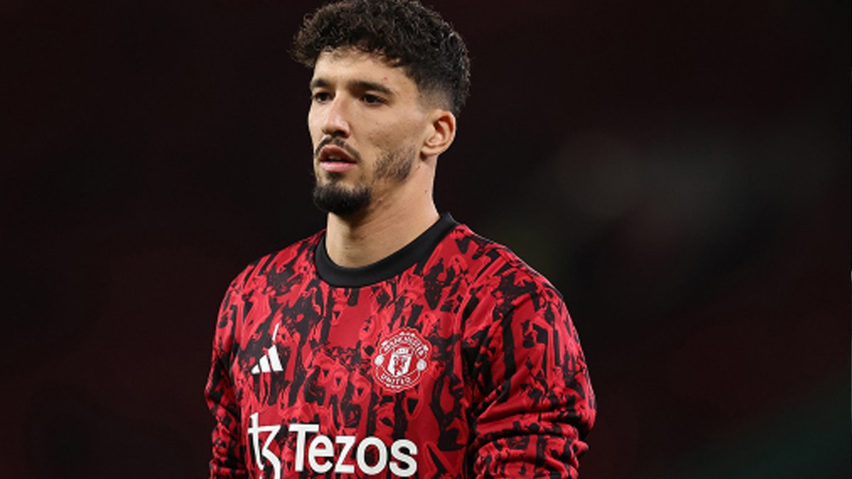 Altay Bayındır Süper Lig'e geri dönüyor! Yeni takımı herkesi şaşırttı...