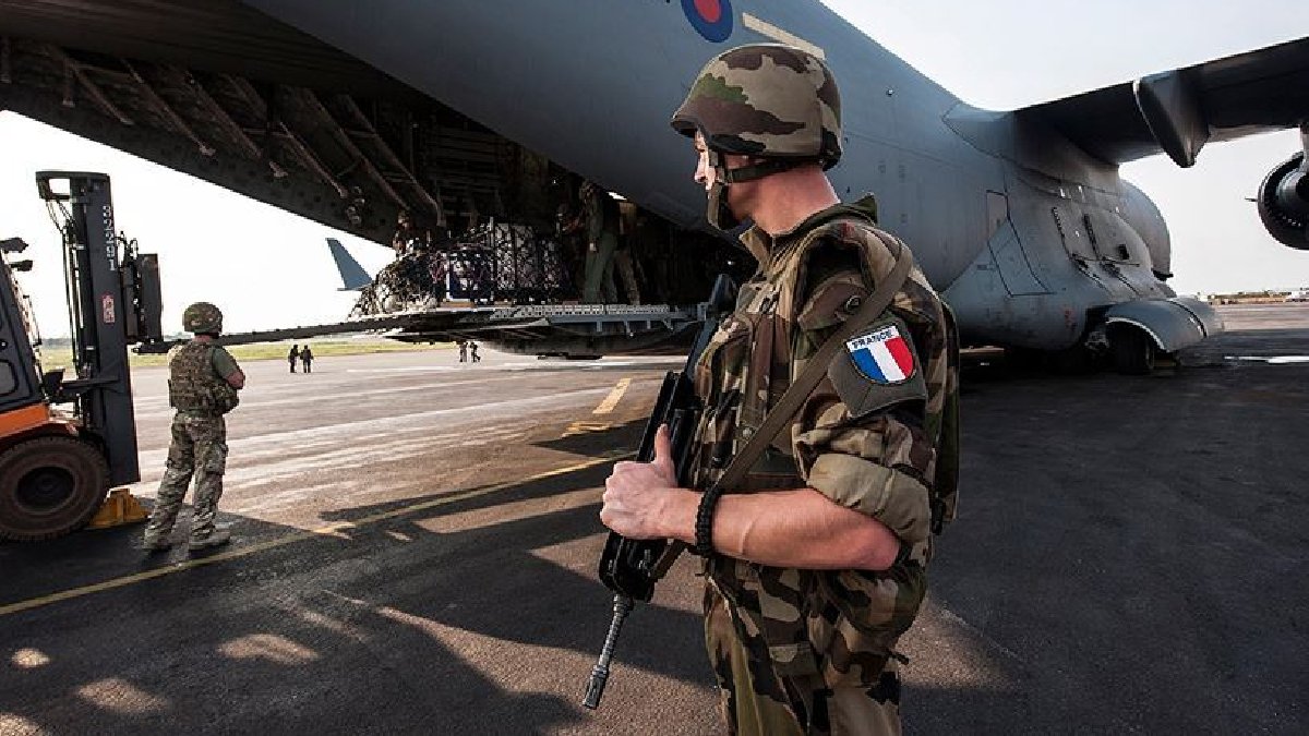 Ruanda ile Fransa anlaştı: Savunma iş birliği 2025’e kadar sürecek