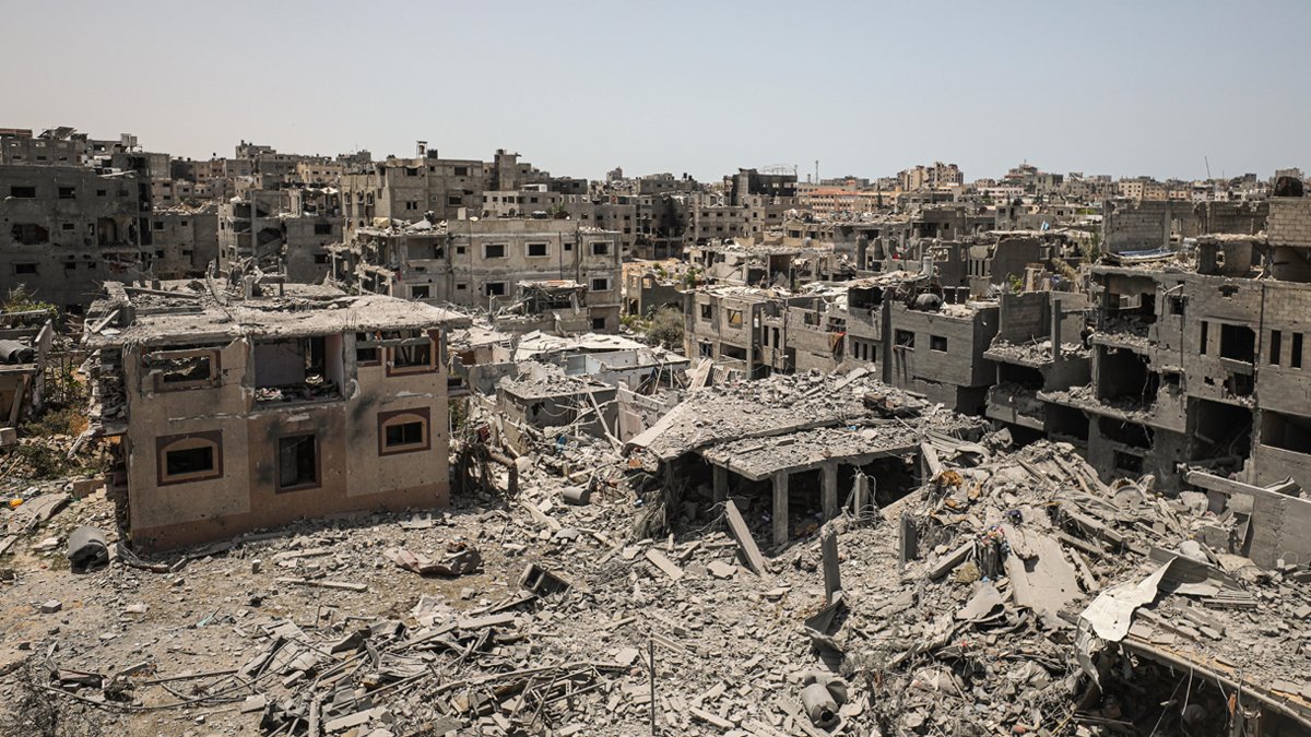 İsrail Gazze'de hastane çevresini bombaladı: Çoğu kadın ve çocuk onlarca can kaybı