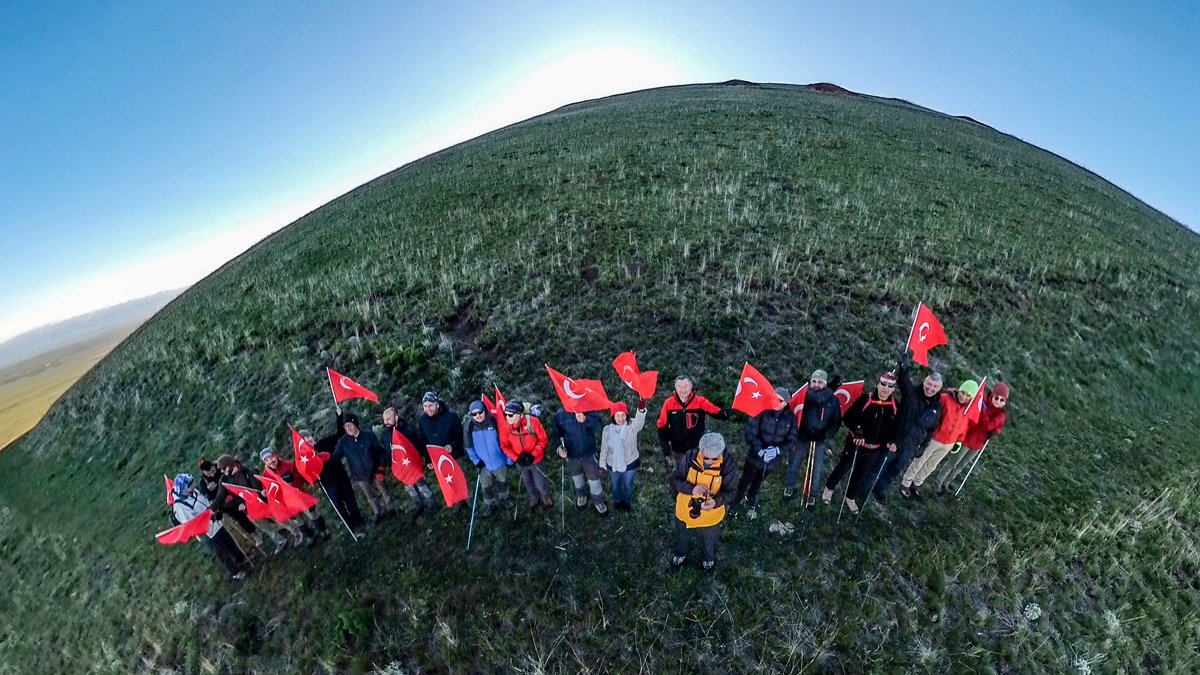 Yahni Dağı'nın zirvesinde 19 Mayıs coşkusu!