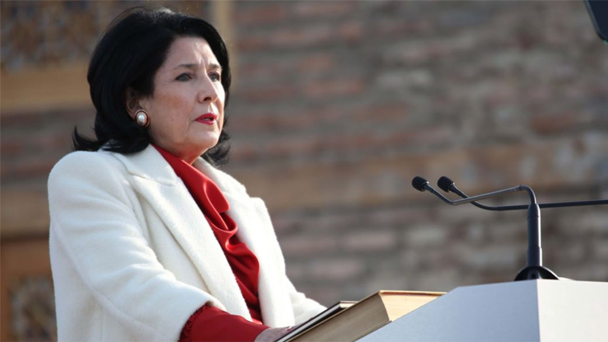 Gürcistan 'etki ajanlığı' yasasından geri döndü: Zurabişvili 'Rus yasası' olarak nitelendirdi